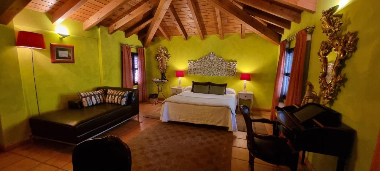 Hotel Sara De Ur La Cabrera Exteriör bild