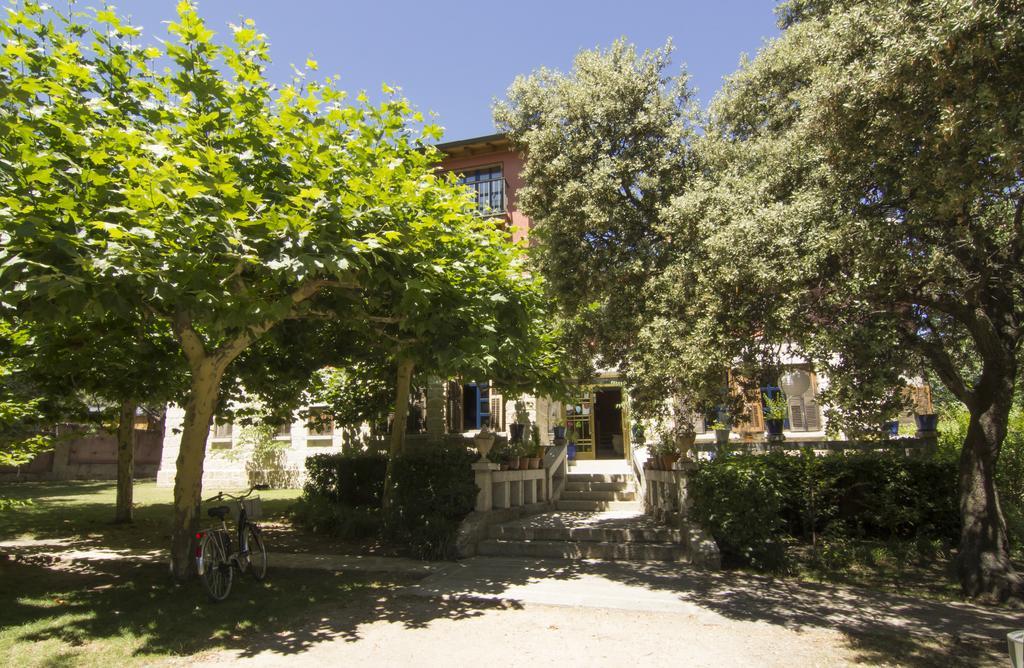 Hotel Sara De Ur La Cabrera Exteriör bild
